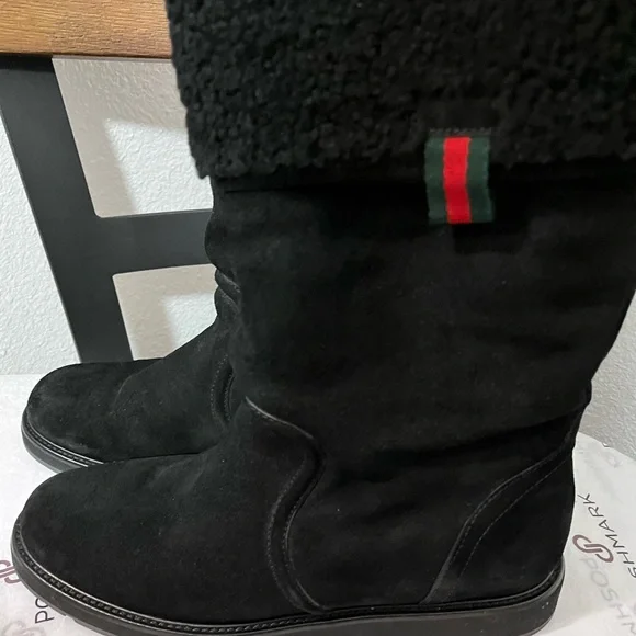 GUCCI SAINT MORITZ PRE-LOVED RARE AUTHENTIC BLK SUEDE LEATHERSHEARLING BOOTS